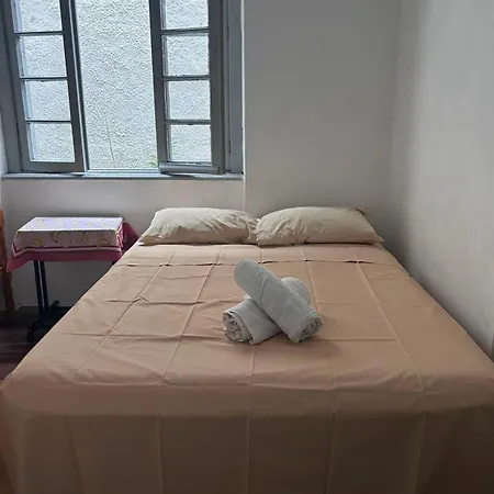 Hostel Proximo A Shopping Total - Rodoviaria - Hosp Presidente Vargas