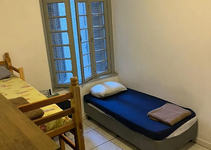 Hostel Proximo A Shopping Total - Rodoviaria - Hosp Presidente Vargas